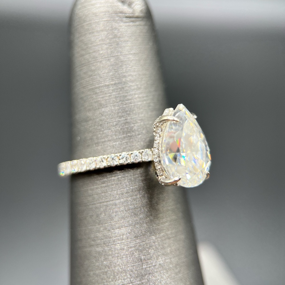 Diamond moissanite Engagement Ring